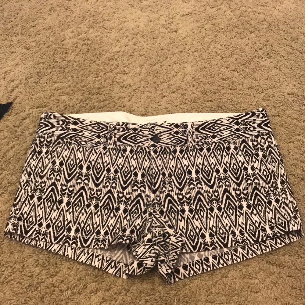 American eagle shorts size 8